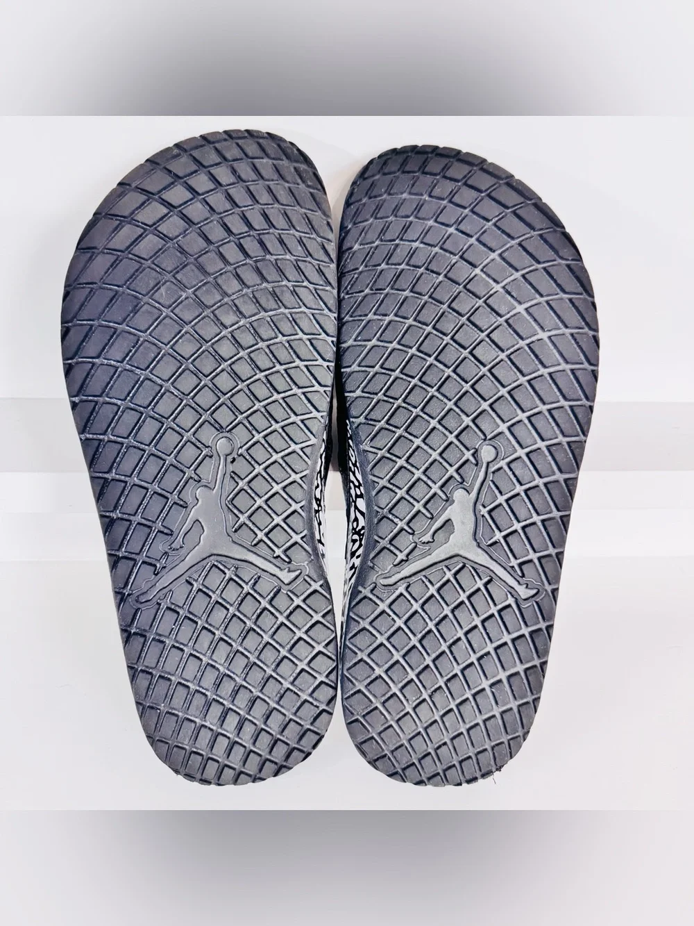Jordan Hydro 3 Slides Black Cement Red • Men’s 11 • Elephant Print